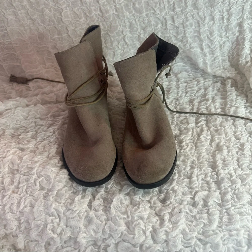 Sorel Farah Waterproof Suede Booties Tan Size 10 Ankle Boots